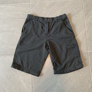 Boys Dark Gray Columbia Cargo Shorts Size L